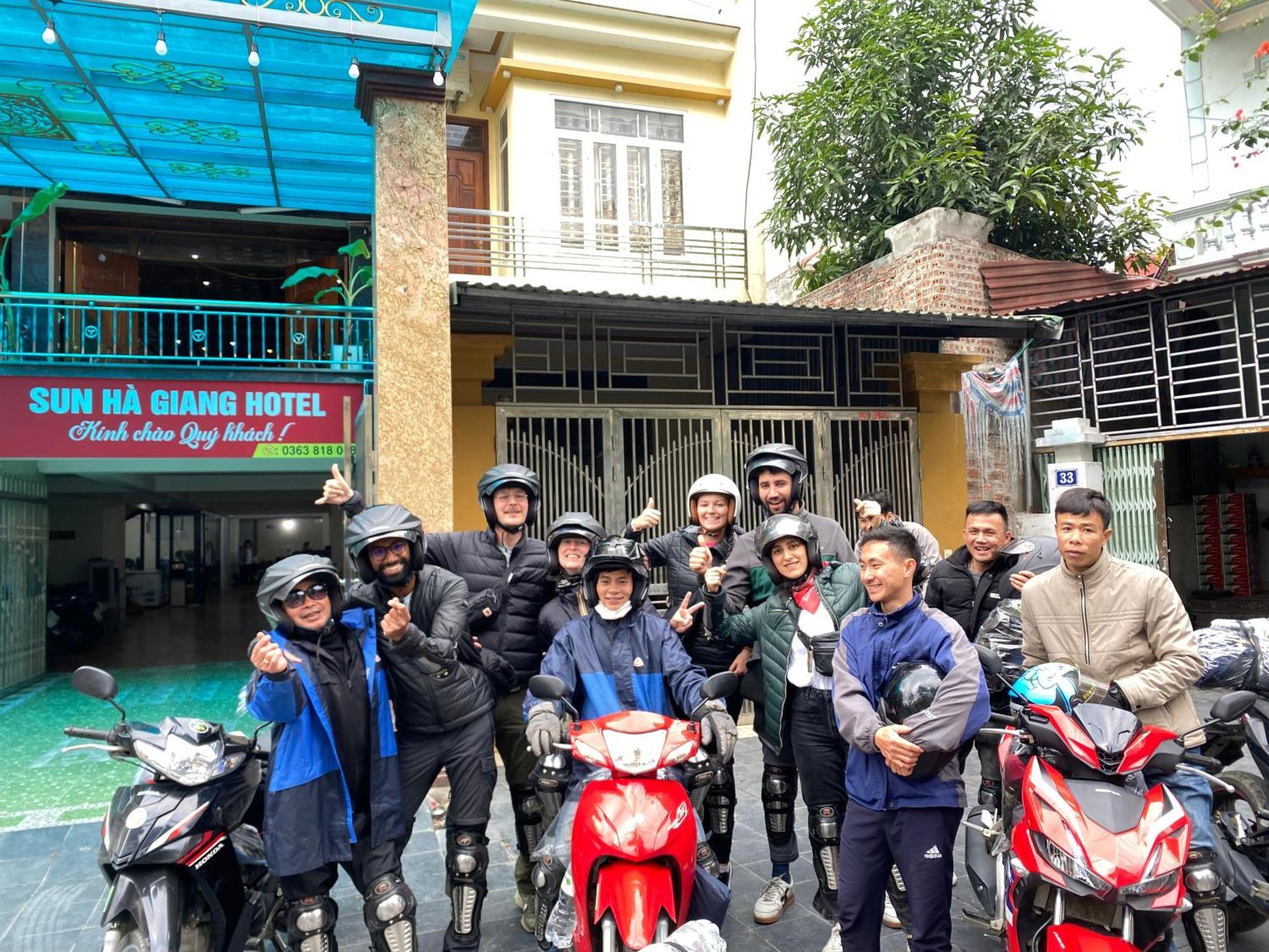 Sun Ha Giang Hotel-Tours-Motorbike Rental Extérieur photo
